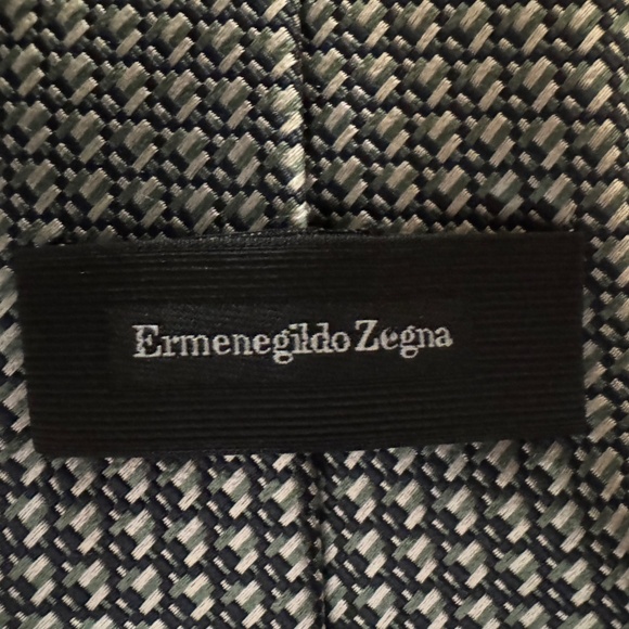 Ermenegildo Zegna Silk Tie - Picture 5 of 9